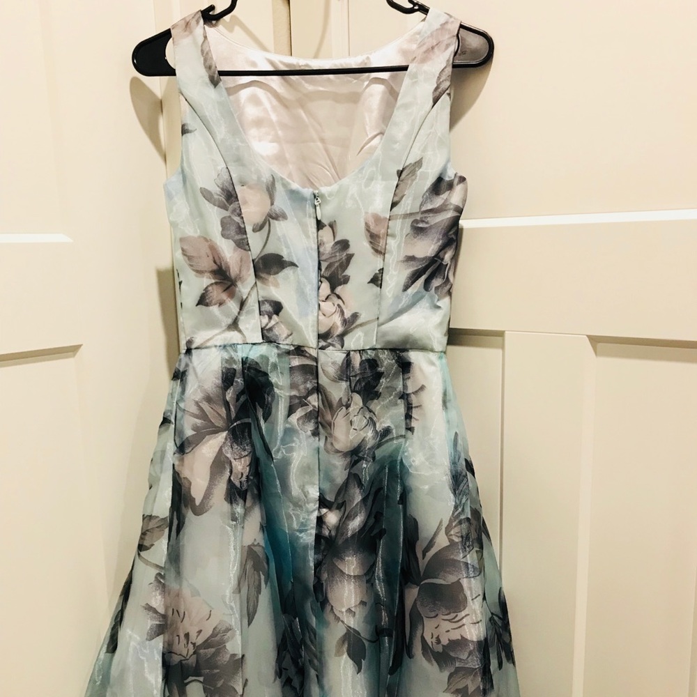 Chi Chi London | Blue Floral Dress - Picture 3 of 8